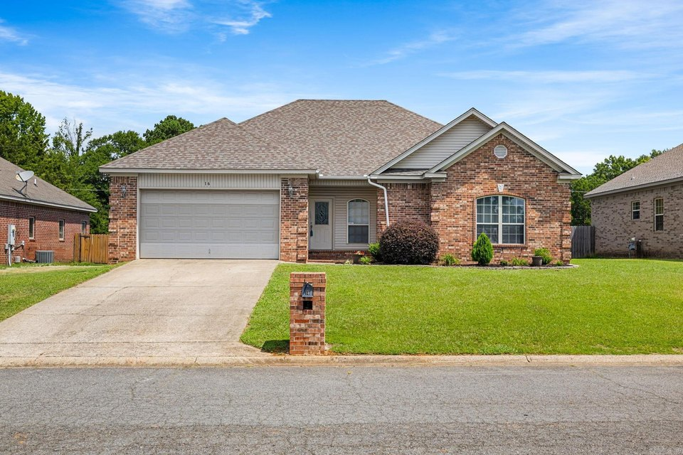 16 Blueberry Ln, Cabot, AR 72023