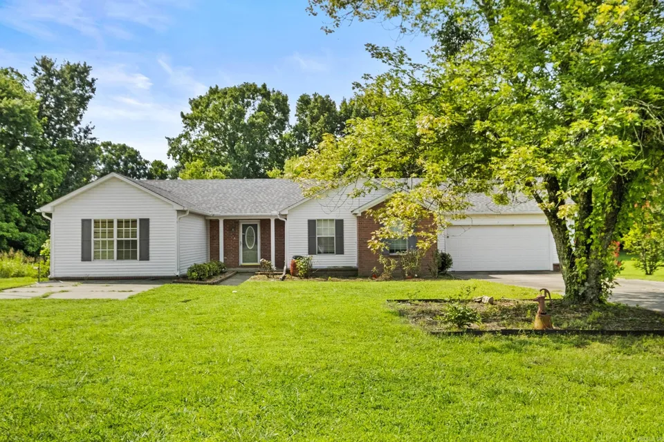 190 Raintree Valley Rd, Pangburn, AR 72121